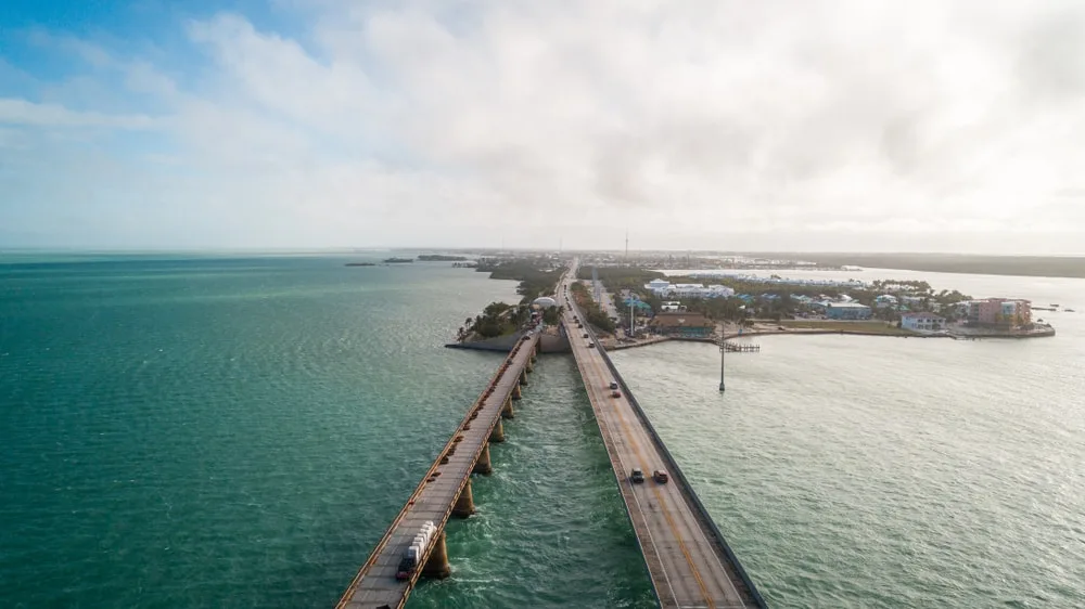 Aerial view of the Seven Mile Bridge facing Marathon, FL.
